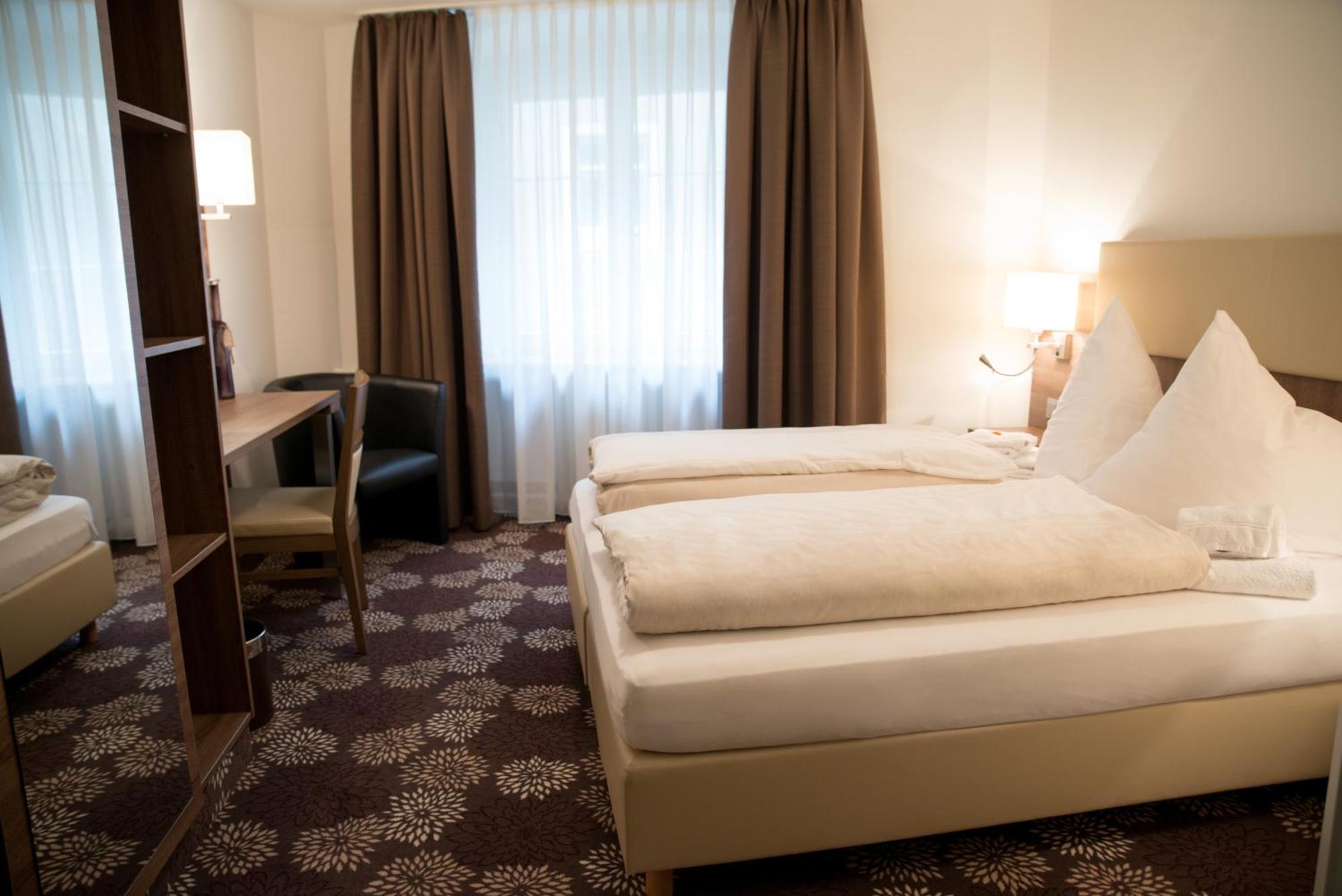 Hotel Brutsches Rebstock Laufenburg Pokoj fotografie